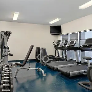 *** Hotel Four Points By Sheraton & West Canada